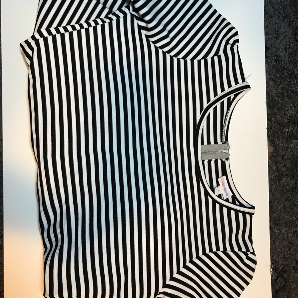 Lularoe Amelia - image 4